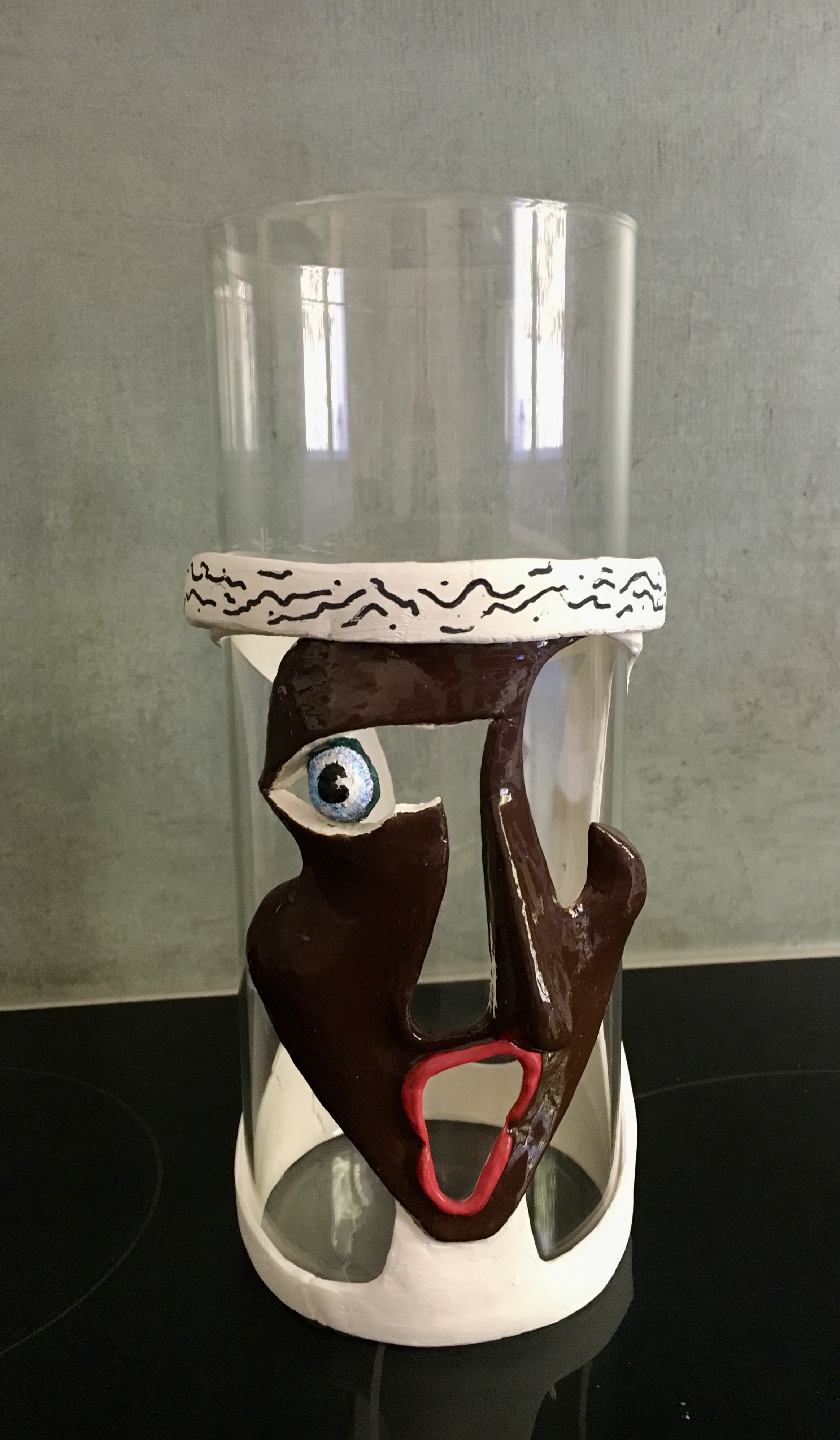 Masque cache vase